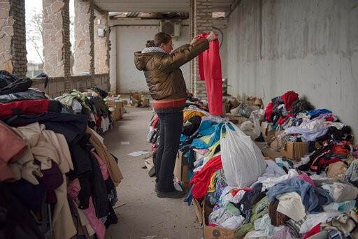 Soldados rusos ocupan las viviendas de civiles en Ucrania