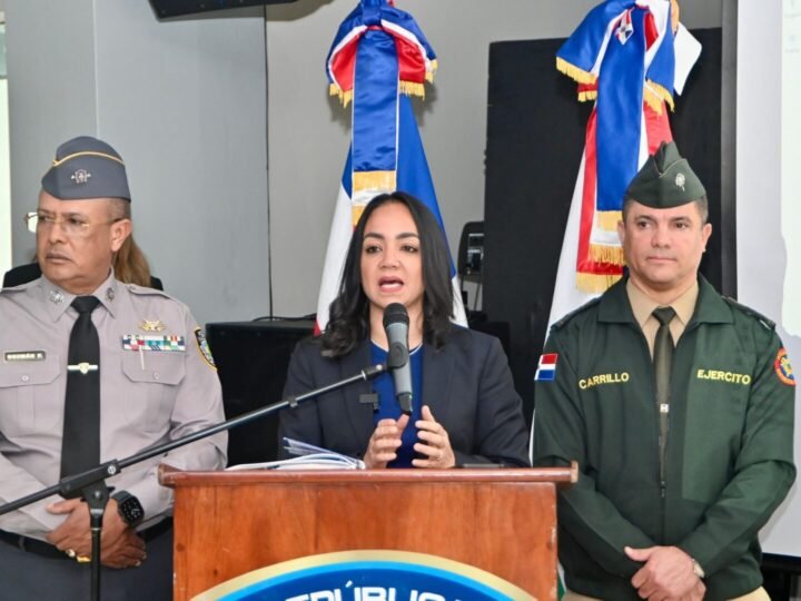 Gobierno ordena desarme población dominicana.