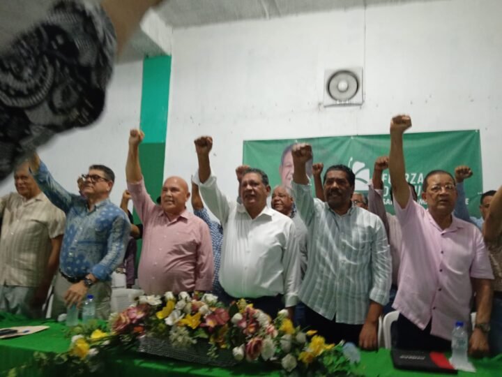 FP celebra con armonia y emocion Asamblea Municipal en SDO con presencia de Miembros de la DP Nacional